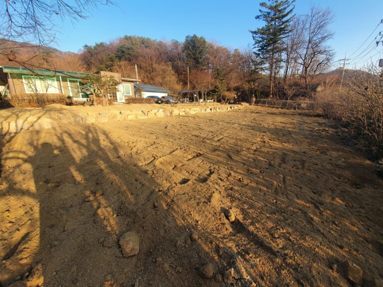 양평군 용문면 자연석 석축 및 마당 확장 성토공사