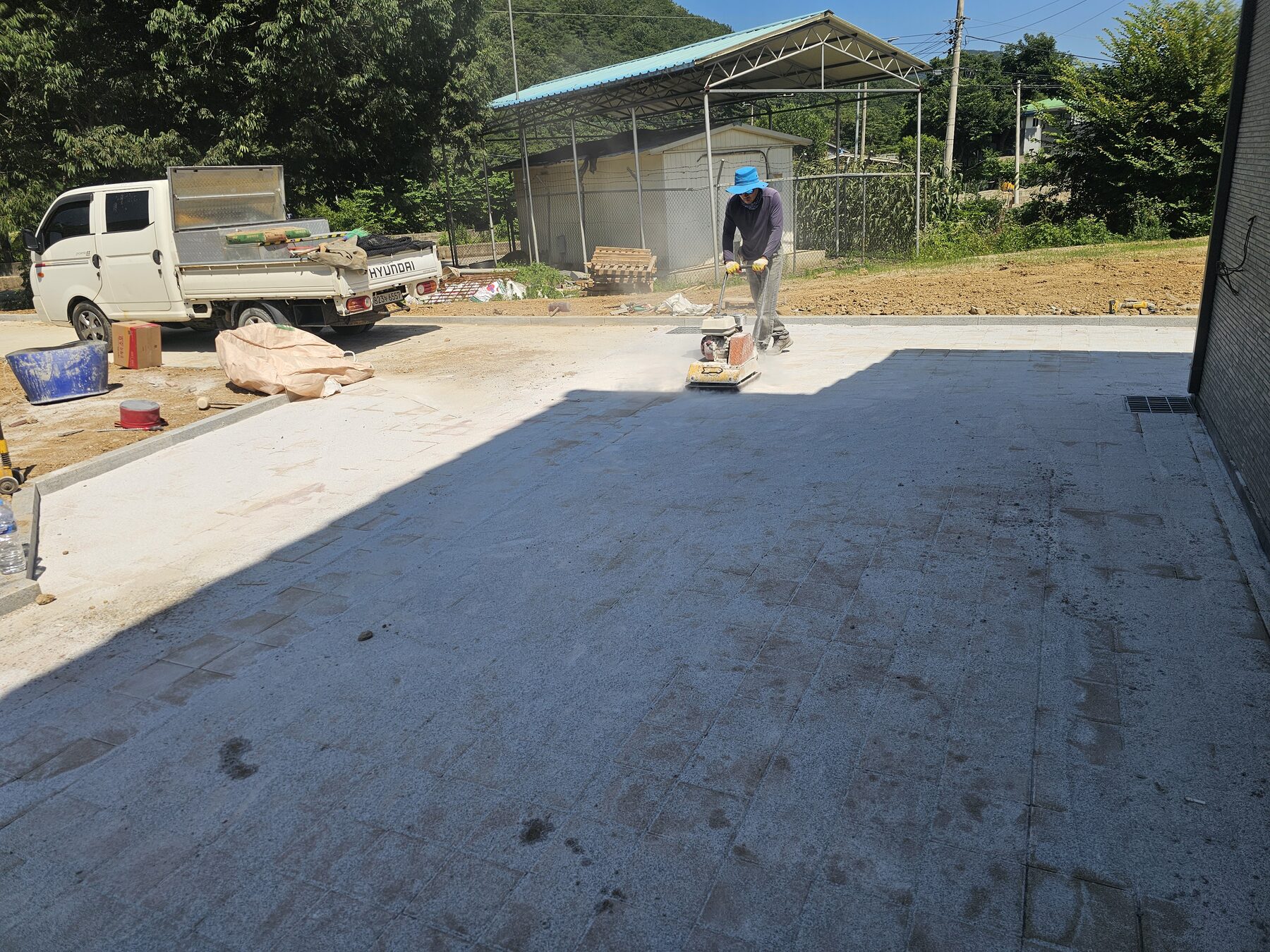 미원면 전원주택 콘크리트 마당 마감