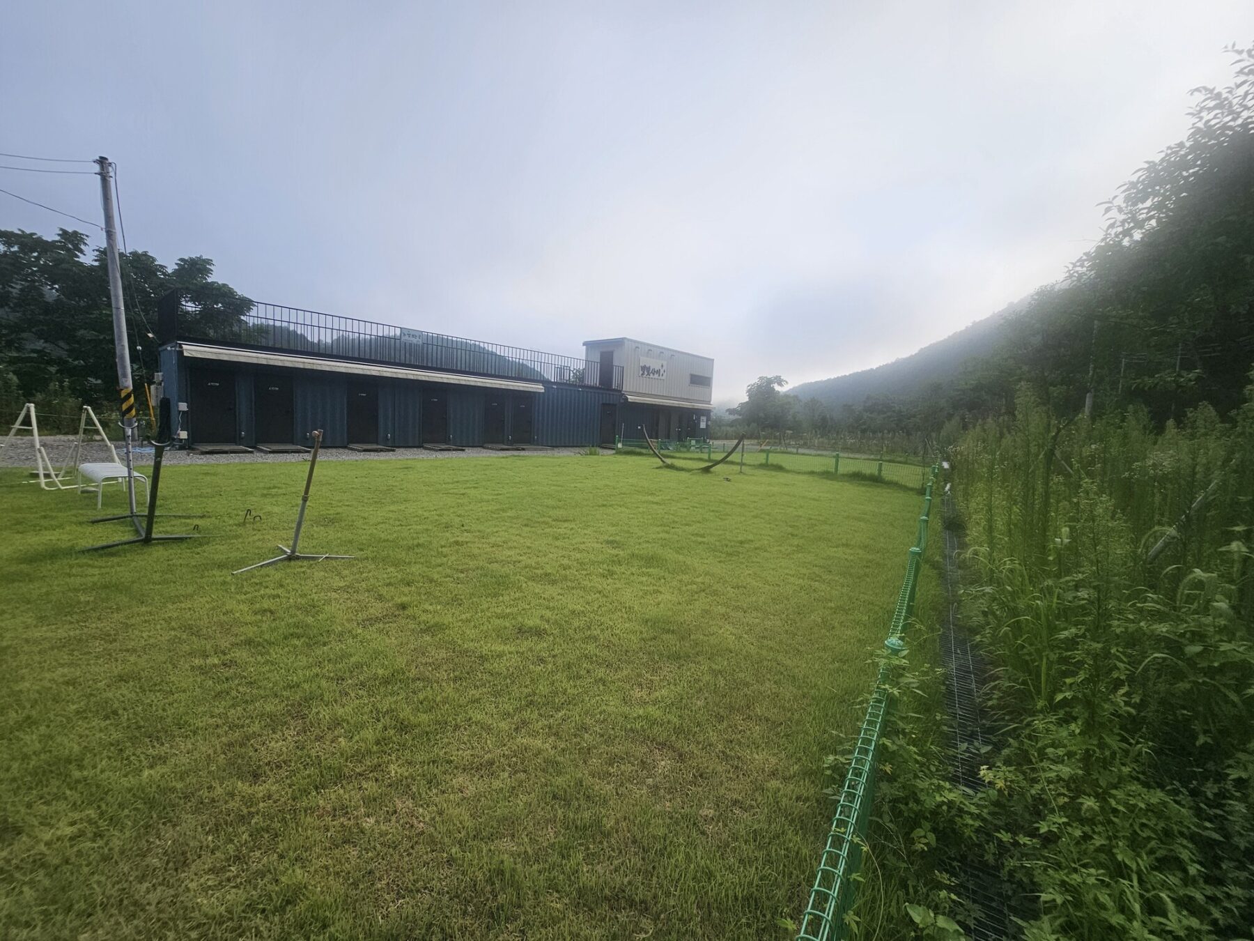 평창군 용평면 캠핑장 2차 잔디마당 완성 전경